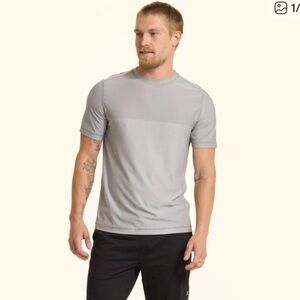 Vuori | Exos Grandview Tech Tee Gray Performance Running Hiking Large